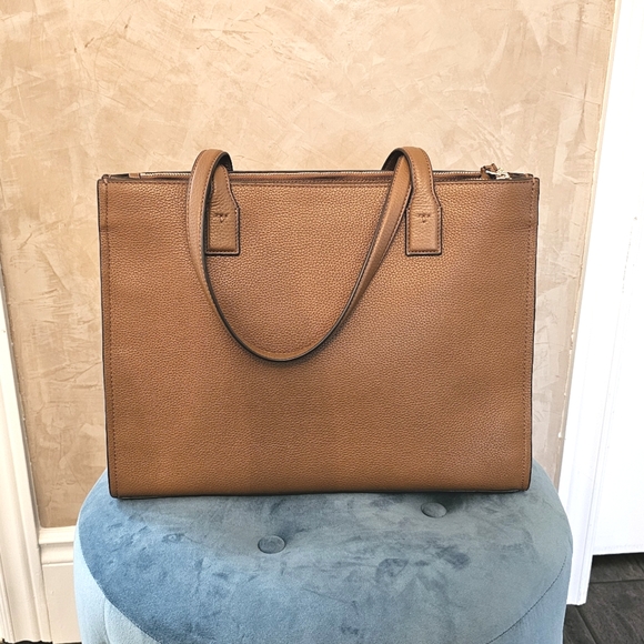 👍Tory Burch Thea shoulder tote in color moose, pebble leather and gold hardware - Picture 6 of 12